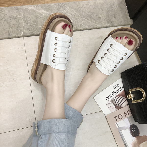 Model nou de papuci de dama cu talpa inalta si sireturi