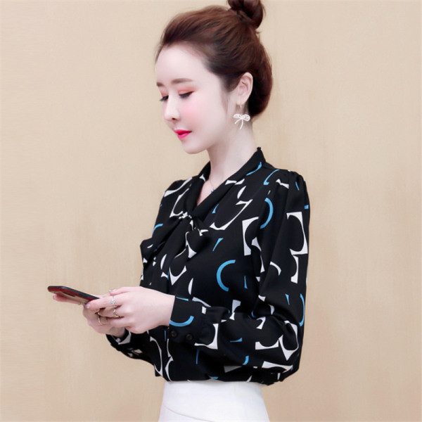 Modernūs moteriški marškiniai su geometriniu raštu ir šifoniniais kaklaraiščiais