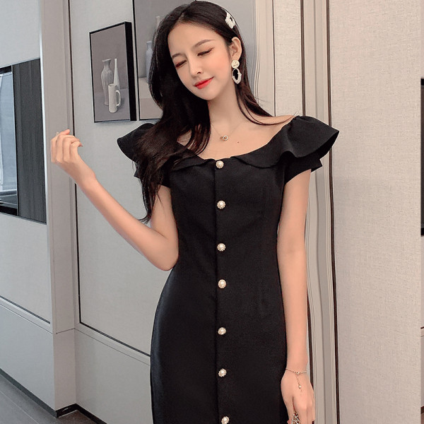 Ženska haljina s lađa izrezom i gumbima