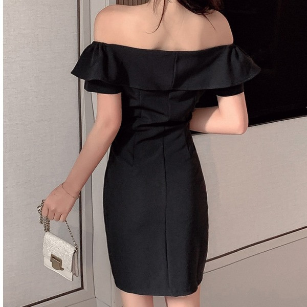 Ženska haljina s lađa izrezom i gumbima