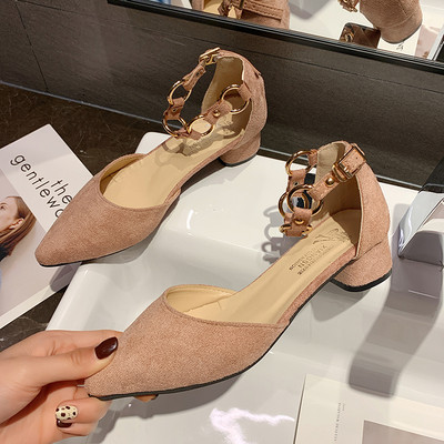 Pantofi moderni de dama cu toc jos gros si curea metalica