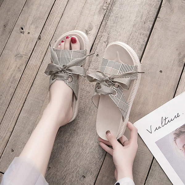 Papuci dama cu bareta in carouri si panglica