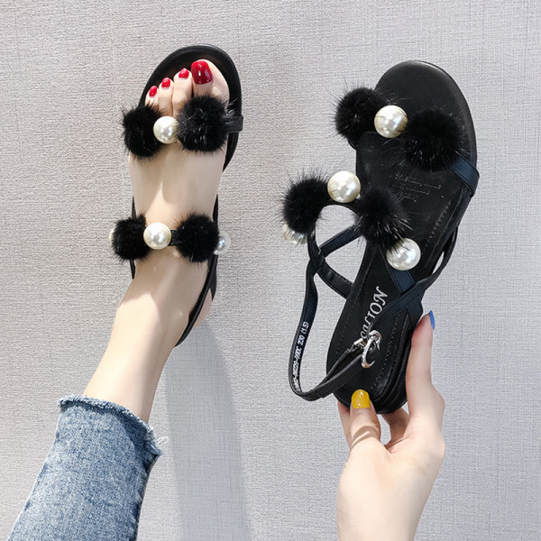 Model nou de sandale dama cu talpa plata si element de puf