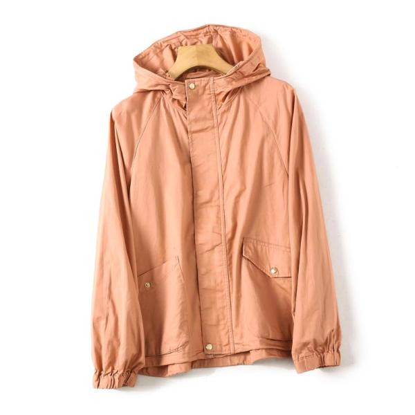 Moteriška pavasario-rudens striukė su gobtuvu