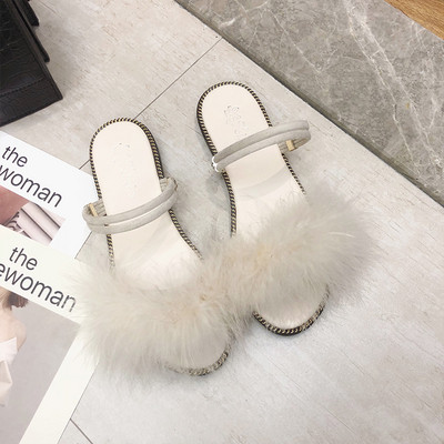 Sandale de damă moderne cu talpă plată și element din puf