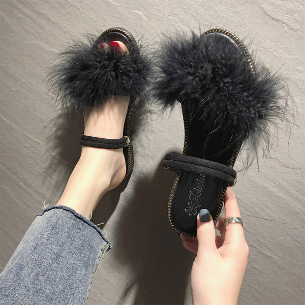 Sandale de damă moderne cu talpă plată și element din puf