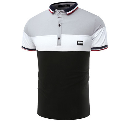 Įprasti vyriški marškinėliai trumpomis rankovėmis, klasikine apykakle ir sagomis