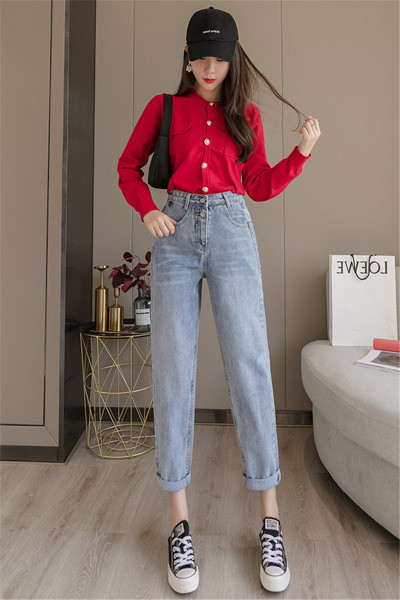 Praegused kõrge vöökoha ja taskutega naiste teksad