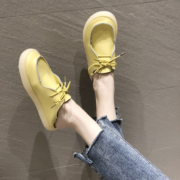 Laisvalaikio moteriški batai iš eko odos plokščiu padu ir raišteliais