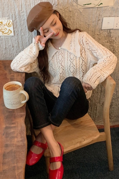 Pulover de dama tricotat cu decolteu in V