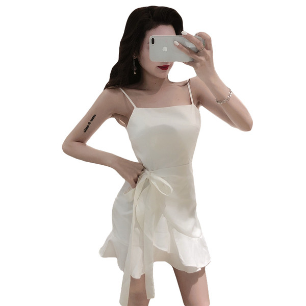 Rochie de dama actuala cu bretele si cravate subtiri