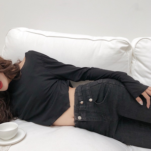 Upijene ženske crne traperice s visokim strukom i gumbima