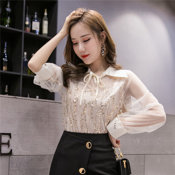 Naujo modelio moteriški marškiniai su blizgučiais ir tiulio rankovėmis