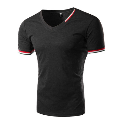 Paprasti vyriški marškinėlių modeliai trumpomis rankovėmis ir špicine iškirpte