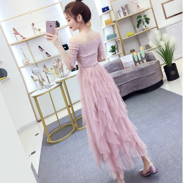 Ženska duga haljina od tila i kratkih rukava