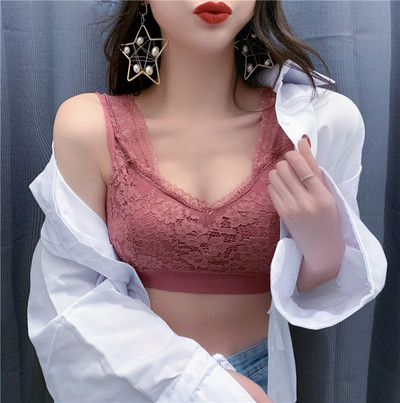 Moteriška nėriniuota krūtinė su plačiais petnešėlėmis