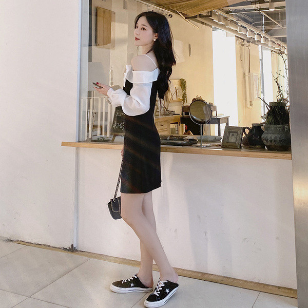 Naujo modelio moteriškas sijonas apnuogintais pečiais ir kaspinu