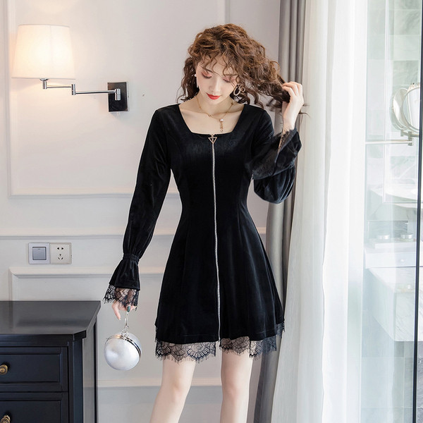 Retro stiliaus moteriška suknelė su užtrauktuku ir kvadratine iškirpte