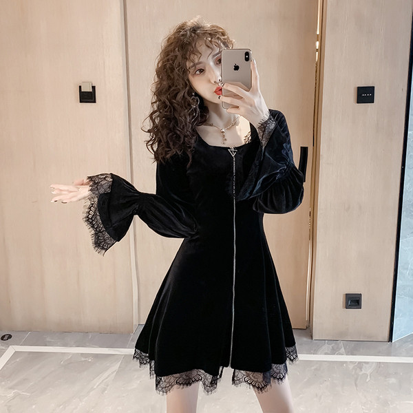 Retro stiliaus moteriška suknelė su užtrauktuku ir kvadratine iškirpte