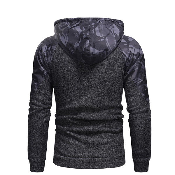 Ležerna muška maskirna majica s kapuljačom i vezicama