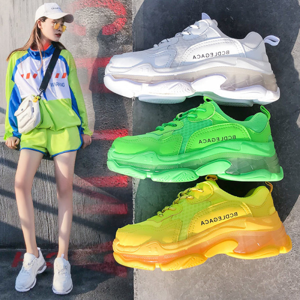 Hit adidași de damă cu talpă aspră în mai multe culori neon