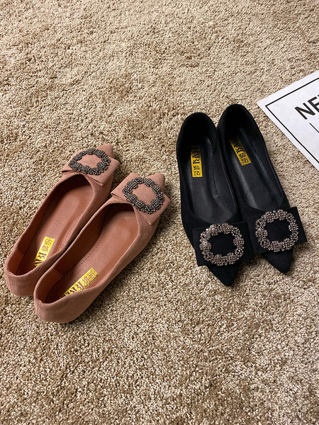 Pantofi moderni dama casual cu talpa plate si element metalic