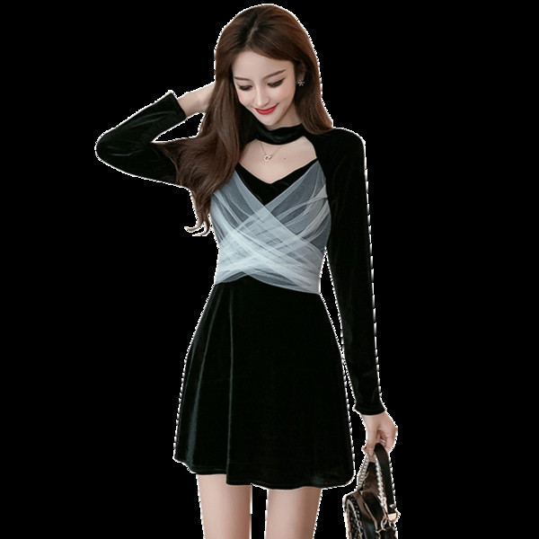 Naujo modelio moteriška suknelė su tiuliu - kirpimo modelis iš aksomo