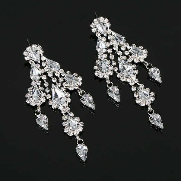 Stilingi moteriški kabantys auskarai su sidabriniais akmenukais