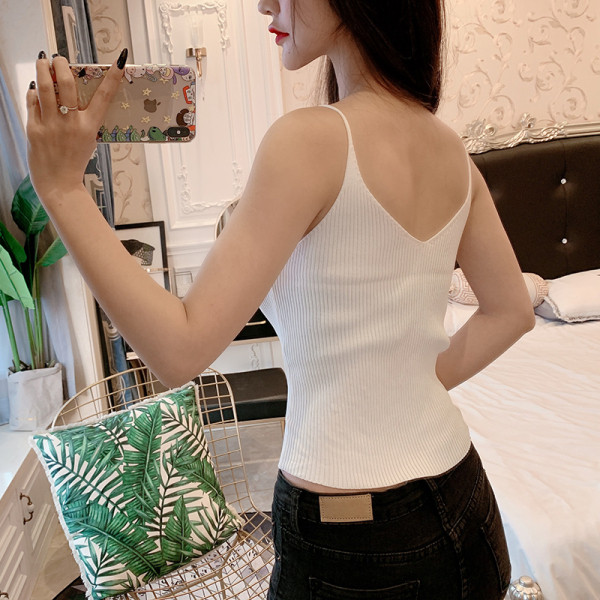 Moteriškas apatinis trikotažas iš velveto trikotažo su nėriniais ir plonais dirželiais