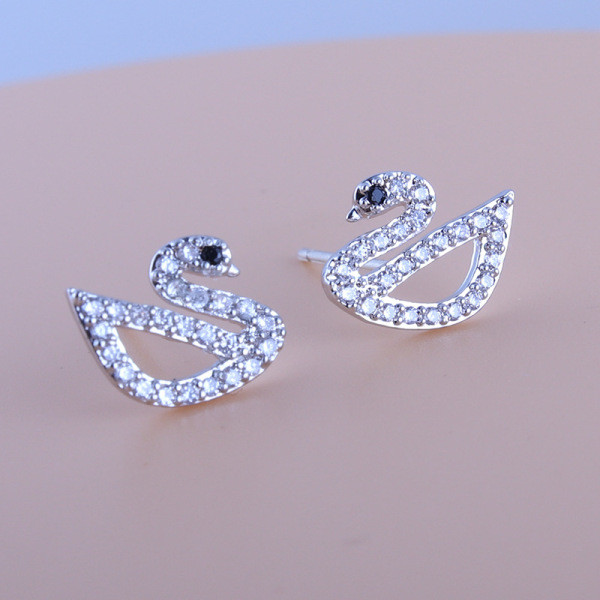 Cercei casual dama cu pietre in forma de lebada - doua modele