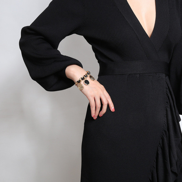 Brățară de damă modernă model nou cu pandantive rotunde