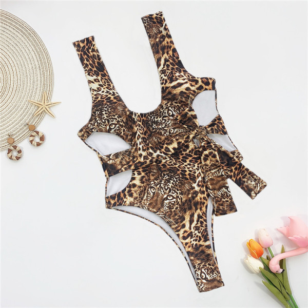 Pilnas maudymosi kostiumėlis su leopardo raštu ir raiščiais ties juosmeniu