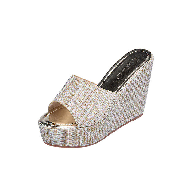 Ženske moderne papuče s platformom i sjajnim efektom