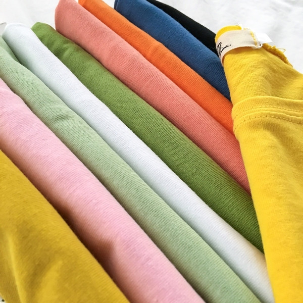 Ženska majica jednobojni model kratkih rukava