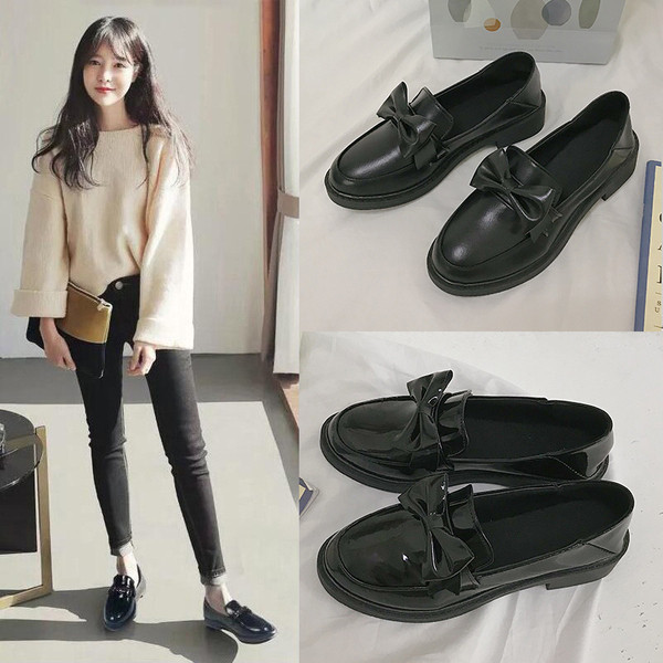 Pantofi moderni de dama din piele lacuita cu panglica