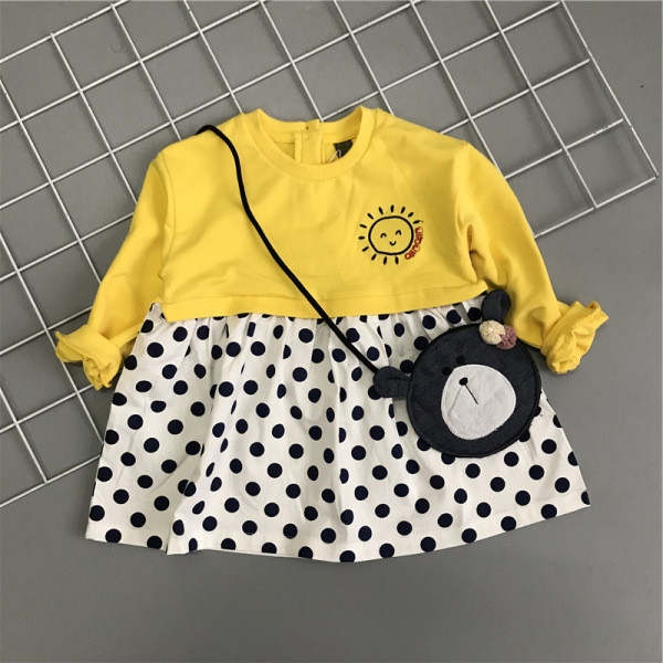 Lezser gyerekruha lányoknak hosszú ujjal és ovális nyakkivágással