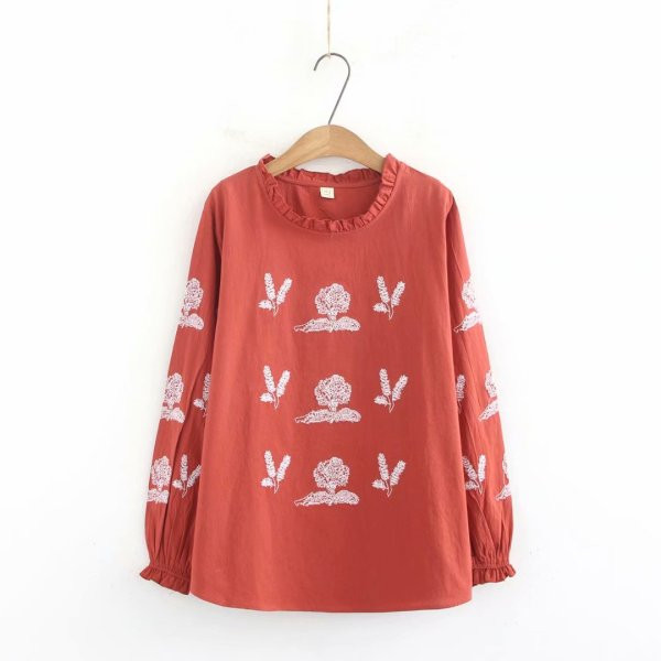 Ležerna ženska široka bluza dugih rukava i ovalnog dekoltea