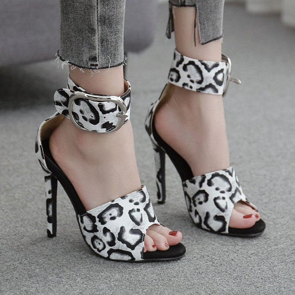 Sandale de dama cu animal print si catarama mare