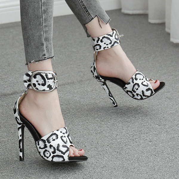 Sandale de dama cu animal print si catarama mare