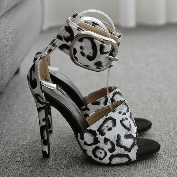 Sandale de dama cu animal print si catarama mare