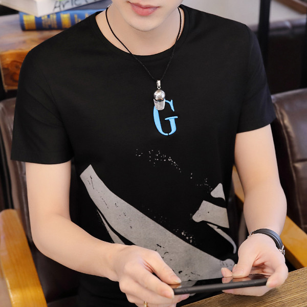 Tricou barbatesc cu broderie si decolteu rotund