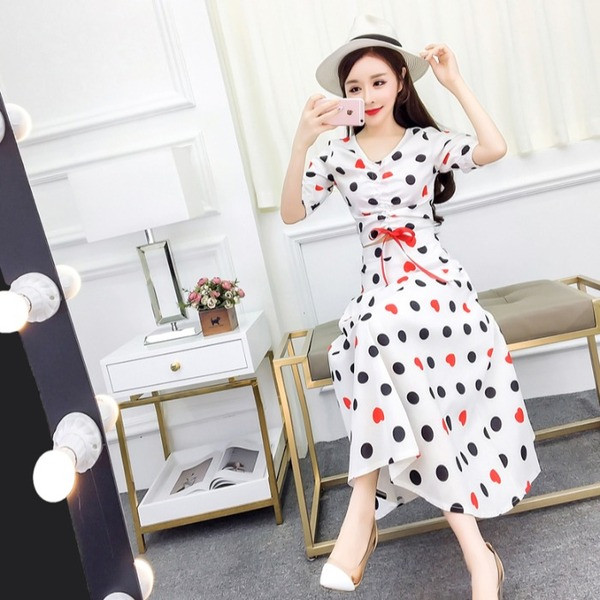 Trumpos moteriškos palaidinės su špicine iškirpte ir kaklaraiščiais rinkinys + sijonas aukštu juosmeniu