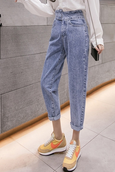 Mėlynos spalvos moteriški džinsai aukštu juosmeniu