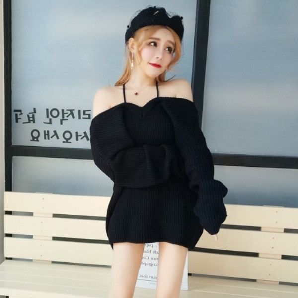 Platus moteriškas megztinis su nuleistomis rankovėmis ir kaklaraiščiais