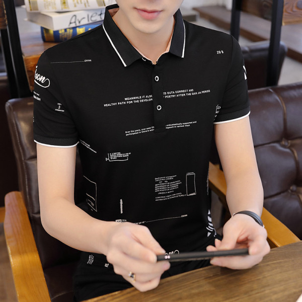 Tricou de bărbați actual cu inscripții și nasturi