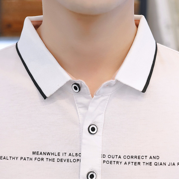 Tricou de bărbați actual cu inscripții și nasturi