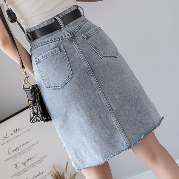 Modern női farmerszoknya magas derékkal és csipkével