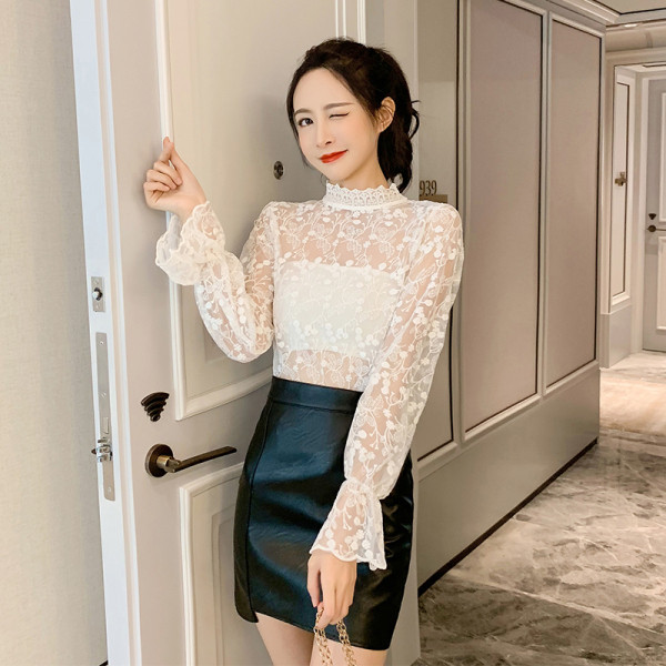 Cămașă modernă de damă cu guler înalt și broderie