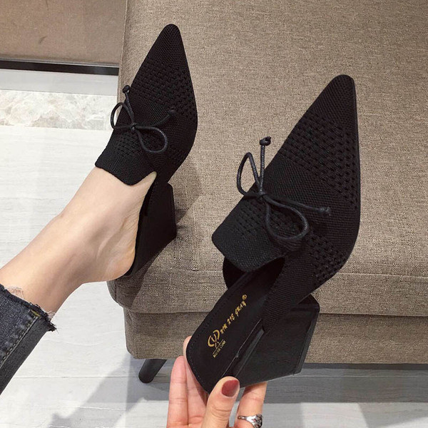 Dnevne špicaste tekstilne papuče s trakom