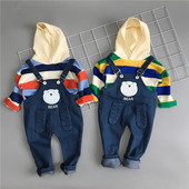 Naujo modelio vaikiškas komplektas berniuko palaidinei ir kombinezonui